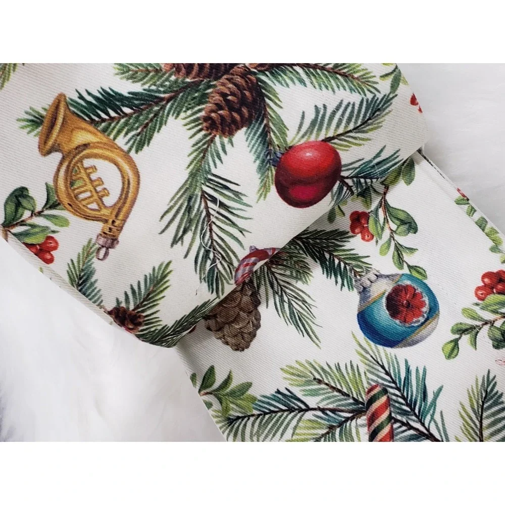 NEW Set Of 4 POTTERY BARN NOSTALGIC CHRISTMAS ICONS COTTON TWILL NAPKINS #2